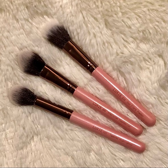 LUXIE 3 PIECE CLASSIC BRUSH—FACE SET!! (THESE ARE NO LONGER AVAILABLE ONLINE)!! - Picture 10 of 12